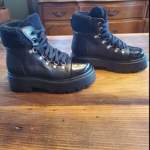 Steve Madden Women's Reyen Black Leather Combat Boot, Size 6